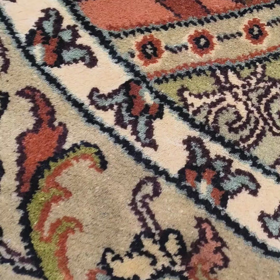 award-winning-taj-mahal-kashmir-silk-hand-knotted-carpet