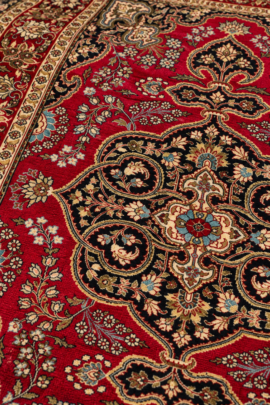 traditional-red-kashyaan-kashmiri-silk-hand-knotted-carpet_3